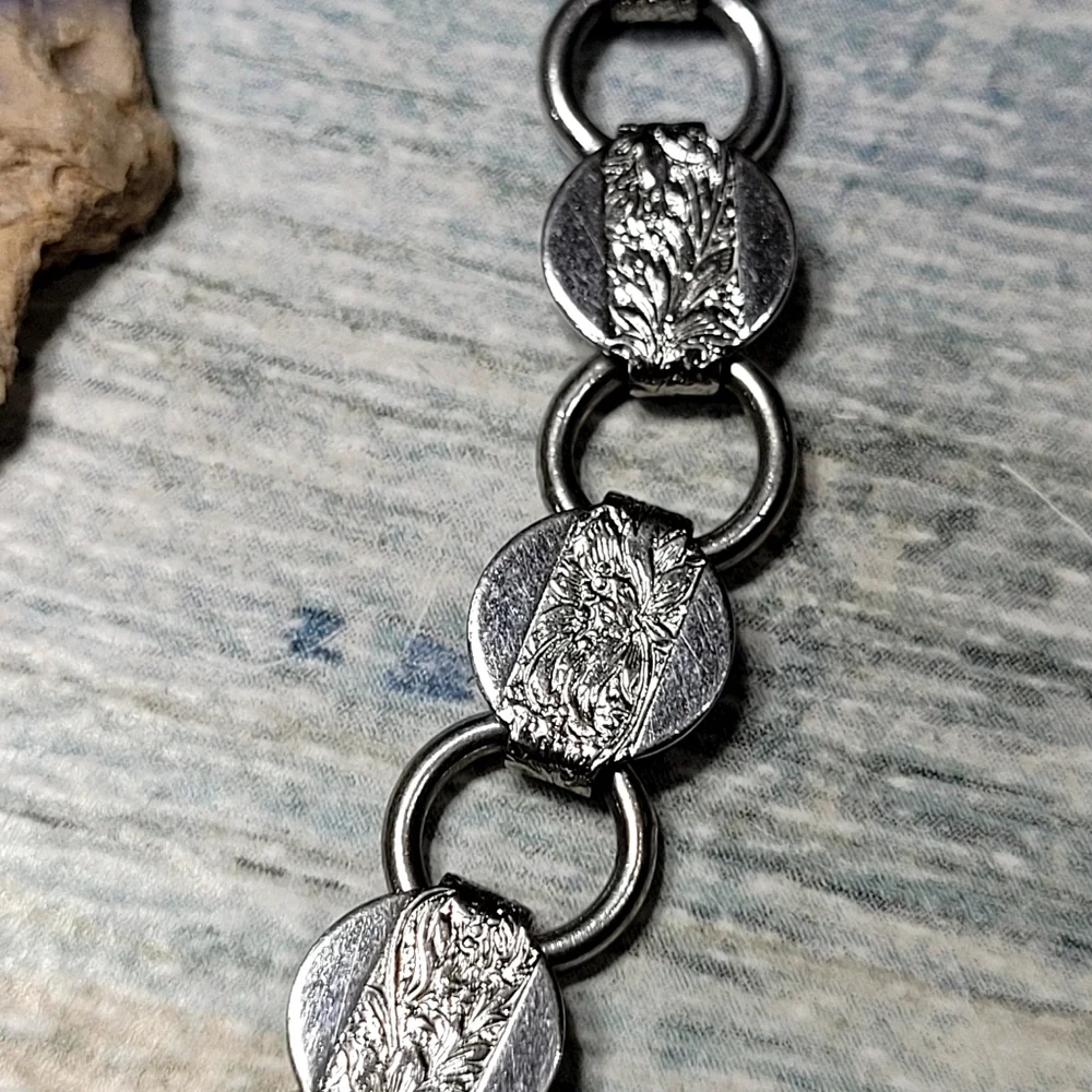 Sarah Coventry Silver Chocker Necklace - Picture 3 of 9